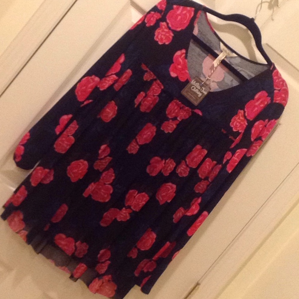MJ Red Floral Flowy Top